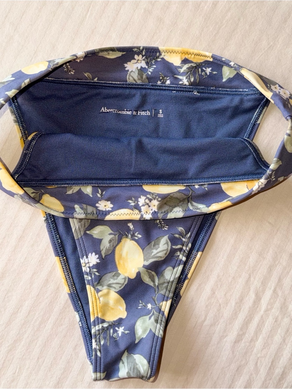Abercrombie & Fitch High-Waist Lemon Print Bikini Bottoms size Small - Picture 11 of 11